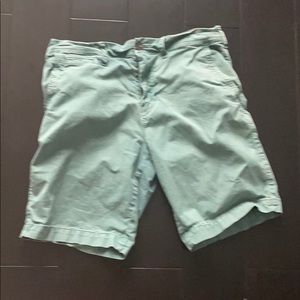 American Eagle 30 green shorts!